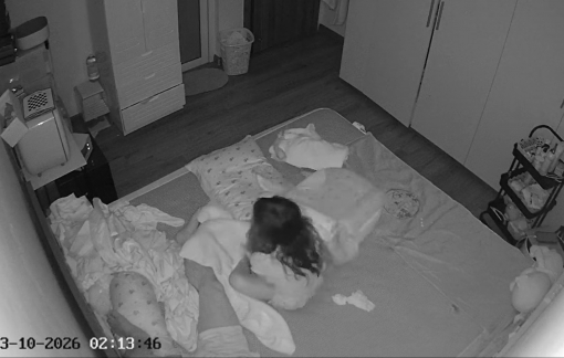 Con không muốn làm chị hai…