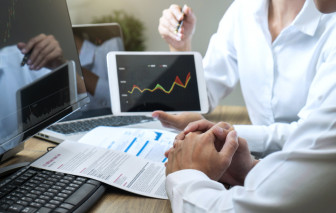 Câu chuyện đầu tư: Vỡ mộng kiếm tiền từ sàn vàng ảo