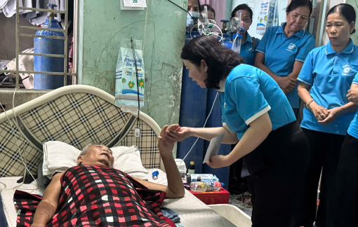 Nối dài yêu thương, tiếp thêm nghị lực cho người thương binh đang bệnh nặng