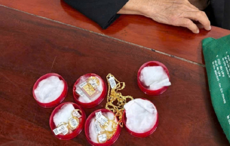 Bà lão 70 tuổi bán 19 chỉ vàng để chứng minh tài sản “sạch” với kẻ lừa đảo