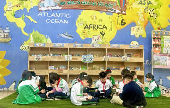 Bền bỉ vun trồng tình yêu sách trong trường học