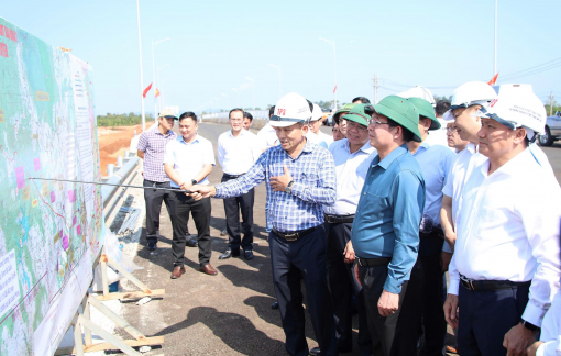 Phó thủ tướng Chính phủ Hồ Quốc Dũng kiểm tra dự án cao tốc Khánh Hòa – Buôn Ma Thuột