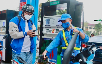 Giá xăng dầu biến động, tăng cường chuyển đổi xe điện, dùng xăng sinh học