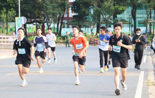 5.000 sinh viên chạy việt dã lan tỏa sức trẻ TPHCM
