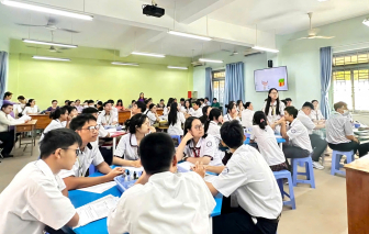 Thi tốt nghiệp THPT đến sớm: Vừa học vừa ôn luyện