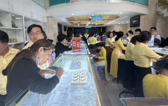 Giá vàng giảm về dưới 170 triệu đồng/lượng