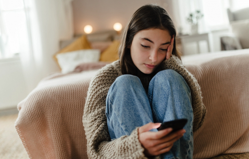 Những chiếc bẫy tình dưới lớp vỏ yêu thương: Giữ lý trí trước những lời yêu ngọt ngào