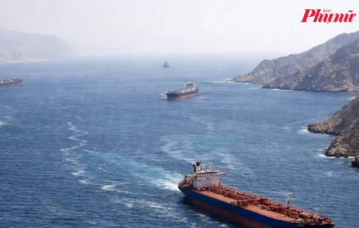 Iran thu phí lên đến 2 triệu USD với tàu dầu đi qua Eo biển Hormuz?