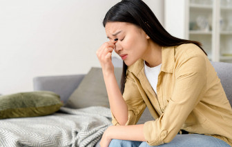 Đừng bỏ trống thành khi giặc đang ngoài cửa!