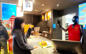 Nỗi lo mang tên robot hình người