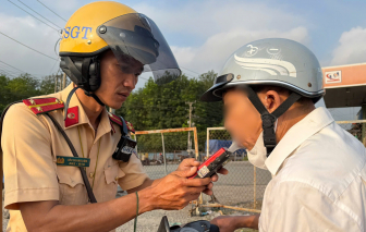 Cảnh sát Giao thông quyết liệt ‘chuyển hóa địa bàn’ tuyến Quốc lộ 13