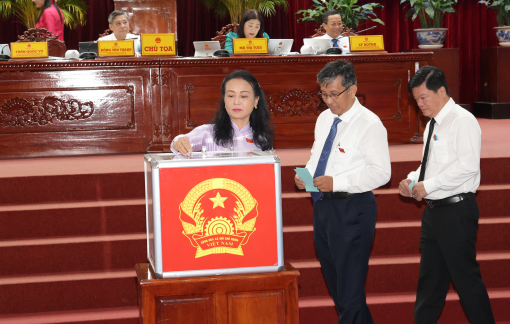 Ông Trương Cảnh Tuyên giữ chức vụ Chủ tịch UBND TP Cần Thơ nhiệm kỳ 2026-2031