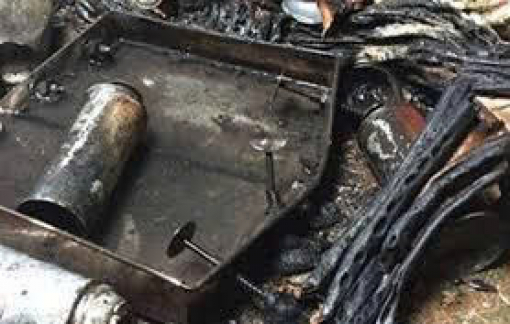 Bình gas mini phát nổ trong lúc nấu ăn, 2 người bị bỏng nặng