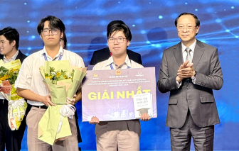 Đôi bạn ở TPHCM ứng dụng AI tối ưu quá trình làm thuốc