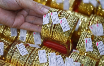 Giá vàng ngày 30/3: Trong nước và thế giới đều giảm