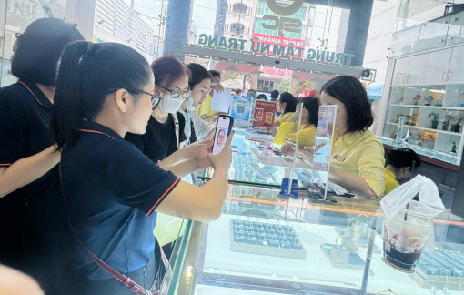 Vàng miếng tăng gần 5 triệu đồng/lượng