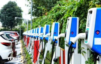 Thủ tướng yêu cầu phát triển trạm sạc xe điện ở các chung cư