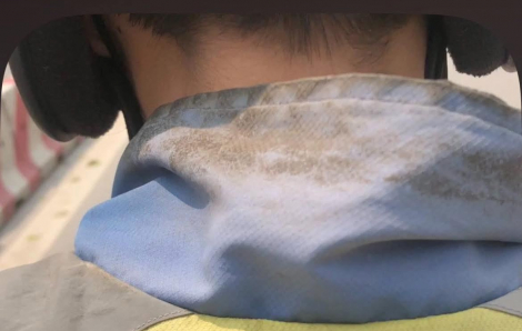 Từ chiếc áo phát mùi của tài xế xe ôm: Tôi cũng từng thiếu cảm thông...