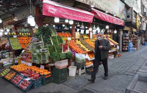 Người dân Iran khổ sở vì giá cả tăng chóng mặt