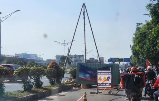 TPHCM đóng dải phân cách giao lộ cửa ngõ Tây Bắc để thi công ga metro số 2