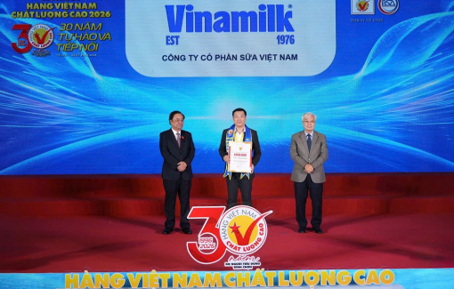 Vinamilk 30 năm liên tiếp được vinh danh “Hàng Việt Nam chất lượng cao”