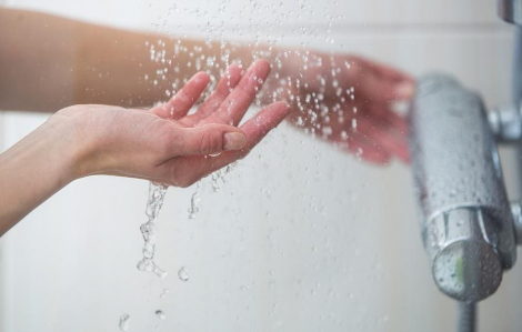 Quy trình chăm sóc da mọi phụ nữ U50 cần biết