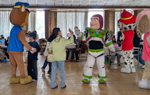 Bệnh viện Iran chữa lành tâm hồn giúp trẻ thơ vượt qua nỗi ám ảnh chiến tranh