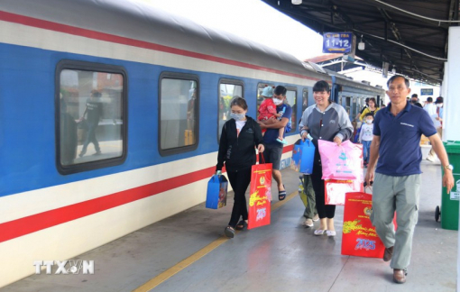 Không có chủ trương hoán đổi ngày nghỉ dịp Giỗ tổ, 30/4 và 1/5