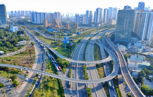 Hiện trạng 5 nút giao trên xa lộ Hà Nội sẽ được xây dựng làn xe không dừng