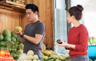 , Sao cứ phải đi cùng để rồi làm nhau mệt mỏi?