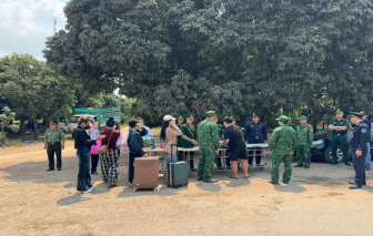 Tiếp nhận 37 đối tượng lừa đảo trực tuyến ở Campuchia, phát hiện 1 đối tượng truy nã