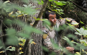 Cách phi công Mỹ sống sót sau khi bị bắn rơi trong lãnh thổ đối phương