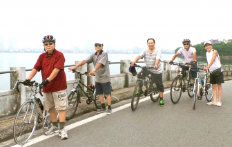 Tuổi già luôn cần có bạn