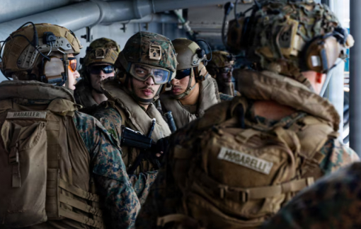 Mỹ giải cứu thành công phi công mất tích sau khi máy bay bị Iran bắn hạ