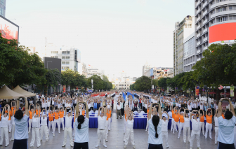 Vinamilk đồng hành cùng ngành y tế TPHCM chăm sóc sức khỏe cộng đồng