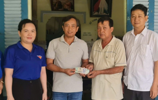 Báo Phụ nữ TPHCM trao 19,2 triệu đồng hỗ trợ bệnh nhân nghèo ở TP Cần Thơ