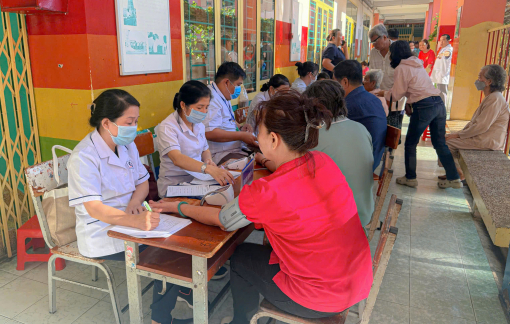 Ngày đầu khám miễn phí, phát hiện gần 8.800 người có vấn đề về sức khỏe