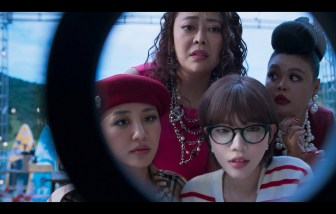 'Thỏ ơi!' trở thành hiện tượng phòng vé tại thị trường Bắc Mỹ và châu Âu