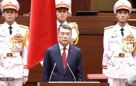 Khoảnh khắc lễ tuyên thệ của Thủ tướng Chính phủ Lê Minh Hưng