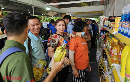 Kiên quyết giữ ổn định giá các mặt hàng thiết yếu