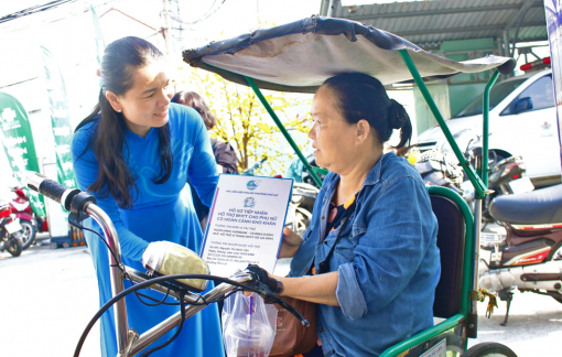 Niềm vui từ những điểm khám bệnh miễn phí cho phụ nữ