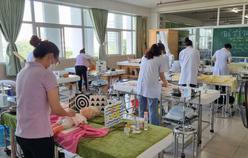 Dự kiến cơ sở giáo dục nghề nghiệp được tuyển sinh nhiều đợt, tự xác định chỉ tiêu