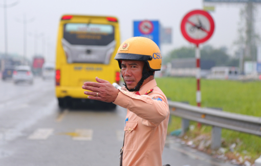 CSGT TPHCM hướng dẫn lộ trình tránh kẹt xe tại giao lộ Trường Chinh - Phạm Văn Bạch