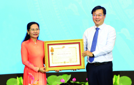 Gắn phong trào thi đua với mục tiêu tăng trưởng 2 con số