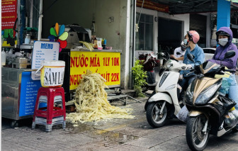 Nắng nóng, vì sao chỉ có nước mía đông khách, các loại nước khác vẫn vắng?