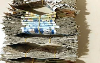 Những xấp tiền lẻ nuôi lớn ước mơ