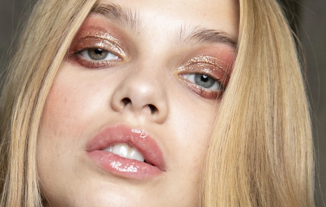 Bí quyết rạng rỡ, căng mọng từ cơn sốt làm đẹp 'thạch dẻo'