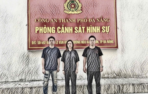 Phát hiện 2 người Trung Quốc tổ chức giải Poker trái phép trong khách sạn