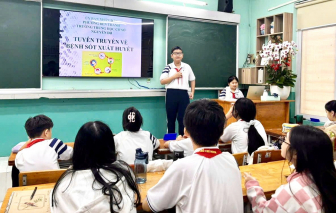 Trò thạo AI, thầy cô cần bắt nhịp chuyển đổi số