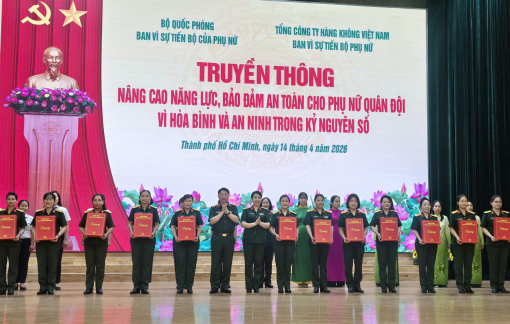 Bản lĩnh phụ nữ quân đội trong 'cuộc chơi' chuyển đổi số
